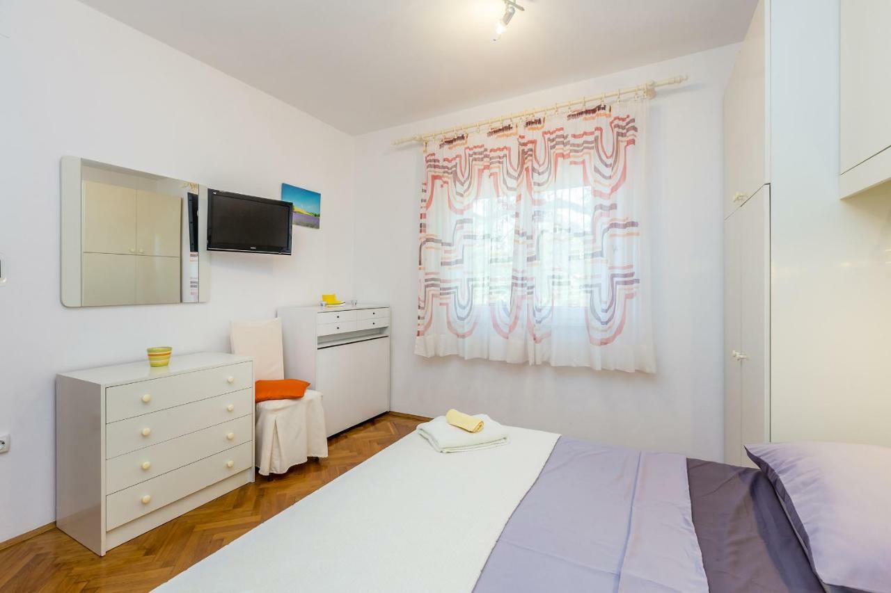Apartments Marica Skrbčići Eksteriør billede