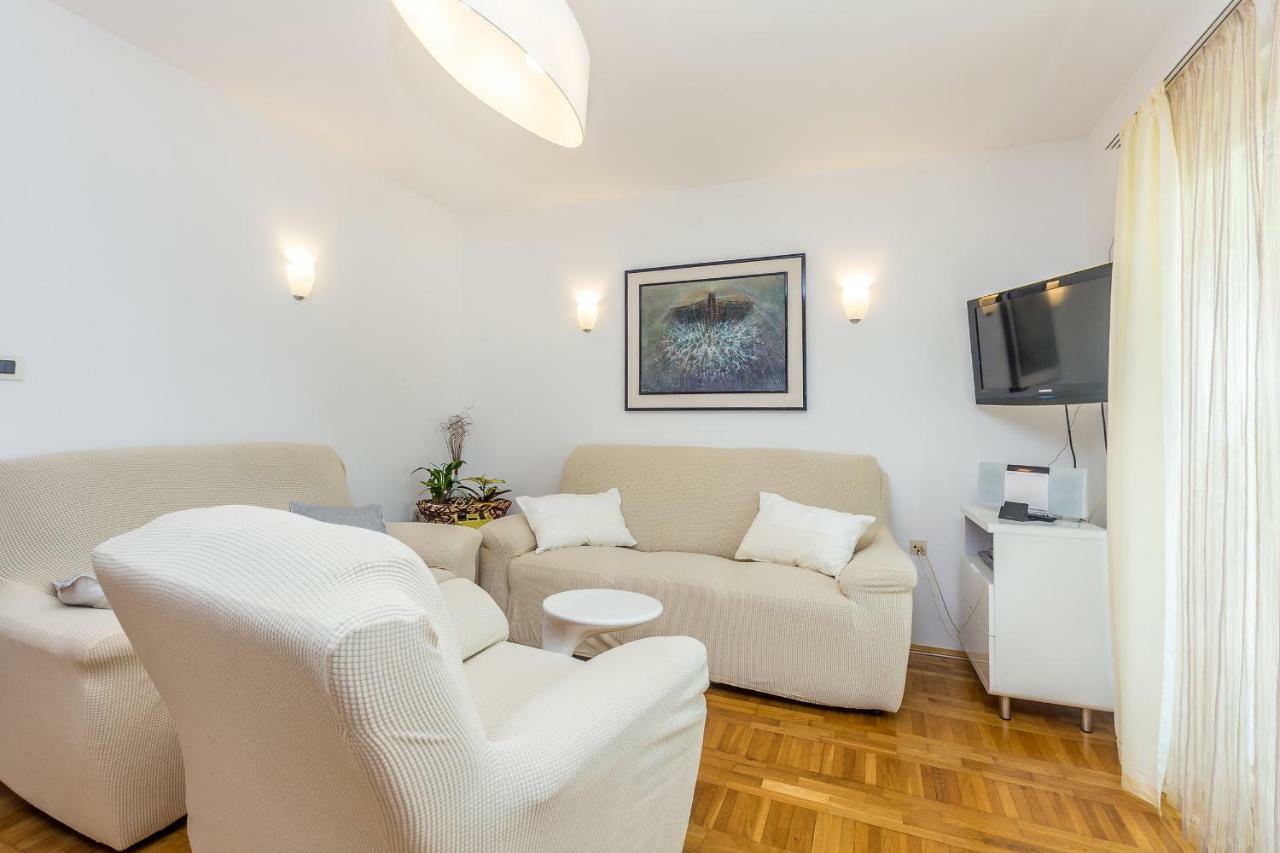 Apartments Marica Skrbčići Eksteriør billede