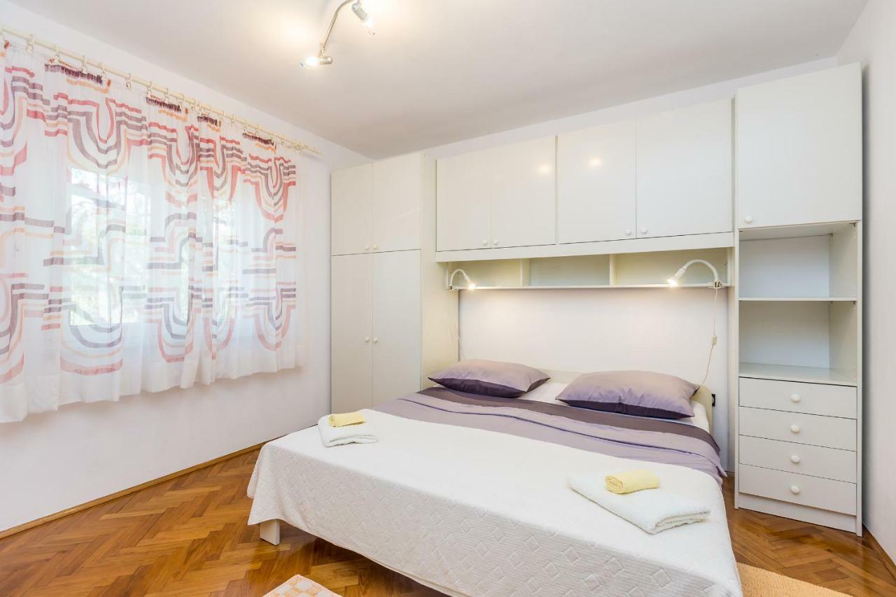 Apartments Marica Skrbčići Eksteriør billede